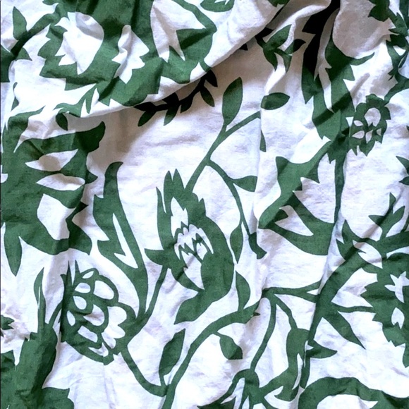 GUNSHEEN // Bohemian Floral Dress - Picture 3 of 5